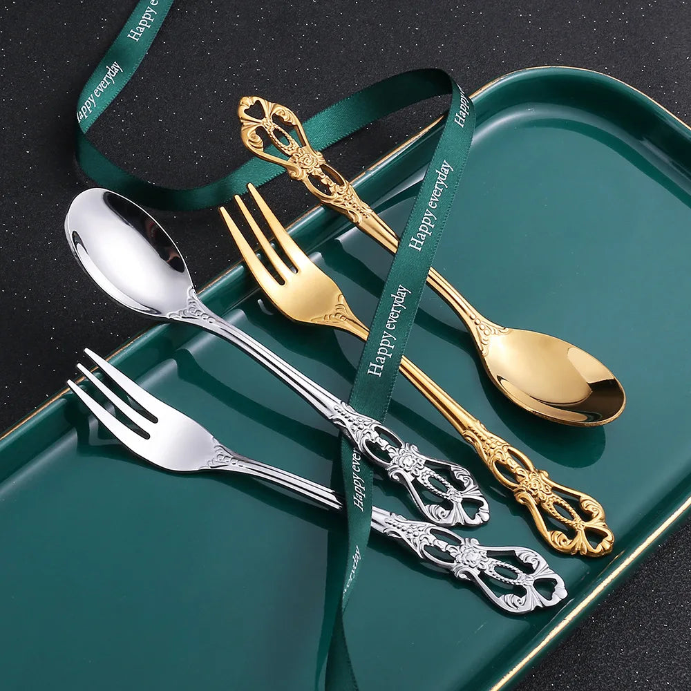 24pcs Cutlery Set Gold Dinnerware Stainless Steel Royal Spoon Forks Knives Kitchen Western Dinner Silverware Tableware Gift