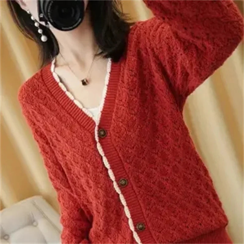 Women V-Neck Jacket 2025 Spring Autumn New Cotton Cardigan Knit Jacket Female Button Sweater Loose Shor Outer beige black A559 - Evallys.com