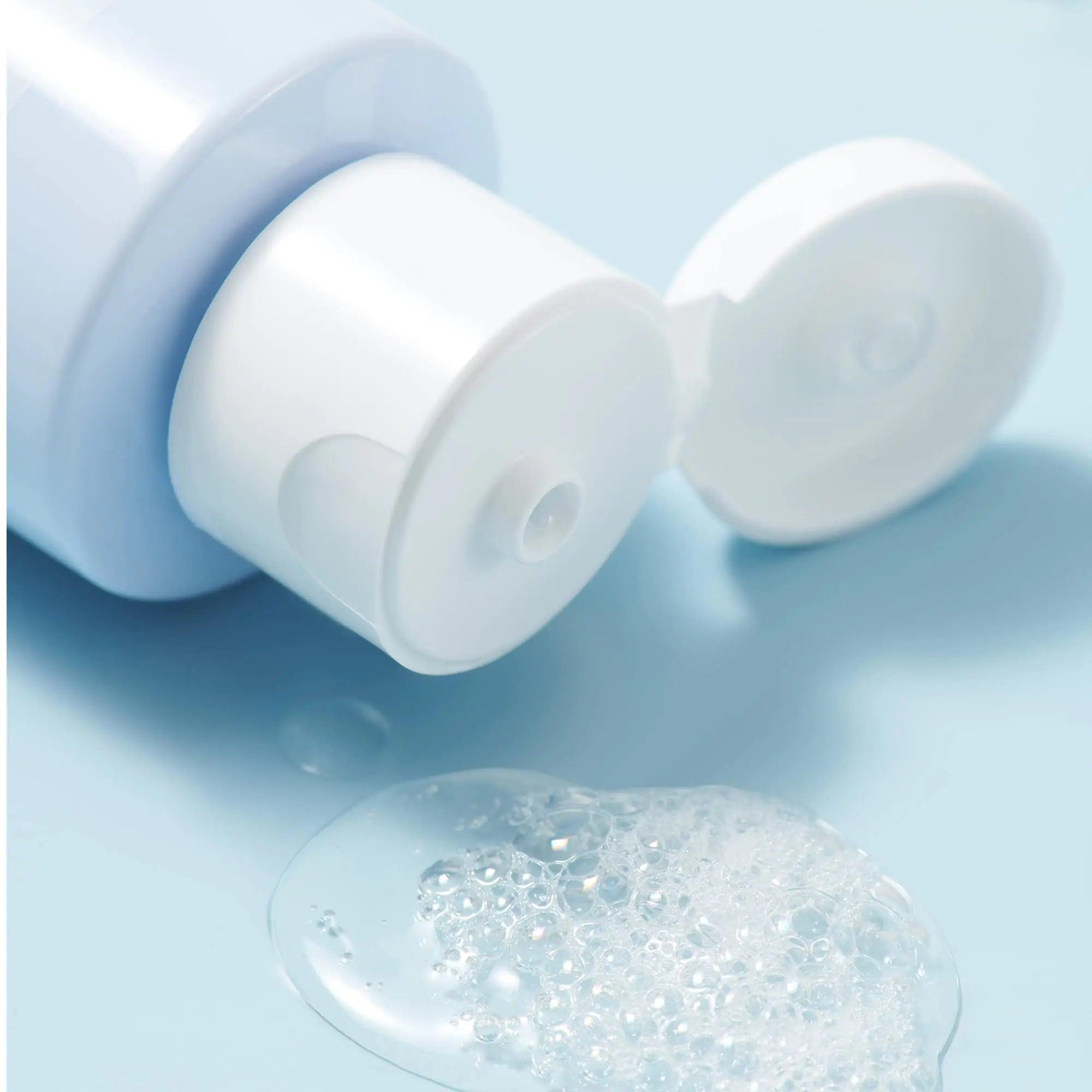 e.l.f., Holy Hydration! Daily Cleanser, Wash away Excess Oil, Impurities, and Makeup… Unscented 3.7 Fl Oz (Pack of 1) - Evallys.com