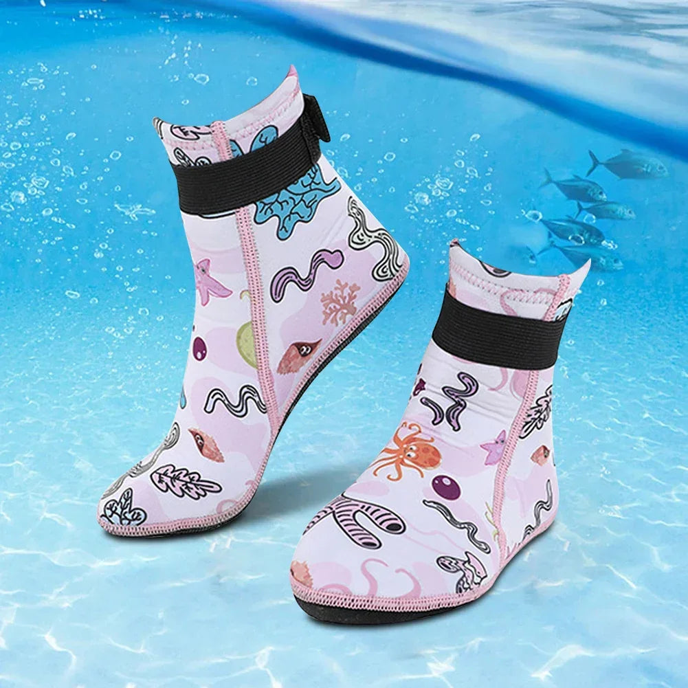 Kids Neoprene Water Socks for Swimming and Diving Adjustable Anti-slip Sand Socks Keep Warm and Protected - Evallys.com