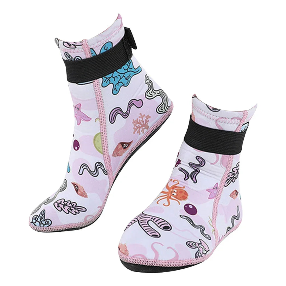 Kids Neoprene Water Socks for Swimming and Diving Adjustable Anti-slip Sand Socks Keep Warm and Protected - Evallys.com