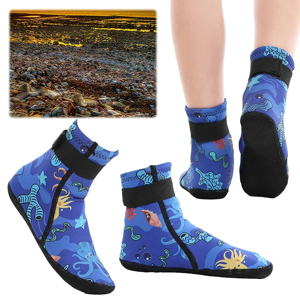 Kids Neoprene Water Socks for Swimming and Diving Adjustable Anti-slip Sand Socks Keep Warm and Protected - Evallys.com
