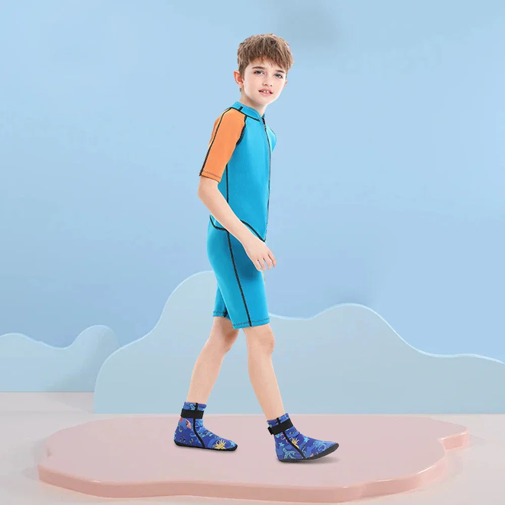 Kids Neoprene Water Socks for Swimming and Diving Adjustable Anti-slip Sand Socks Keep Warm and Protected - Evallys.com