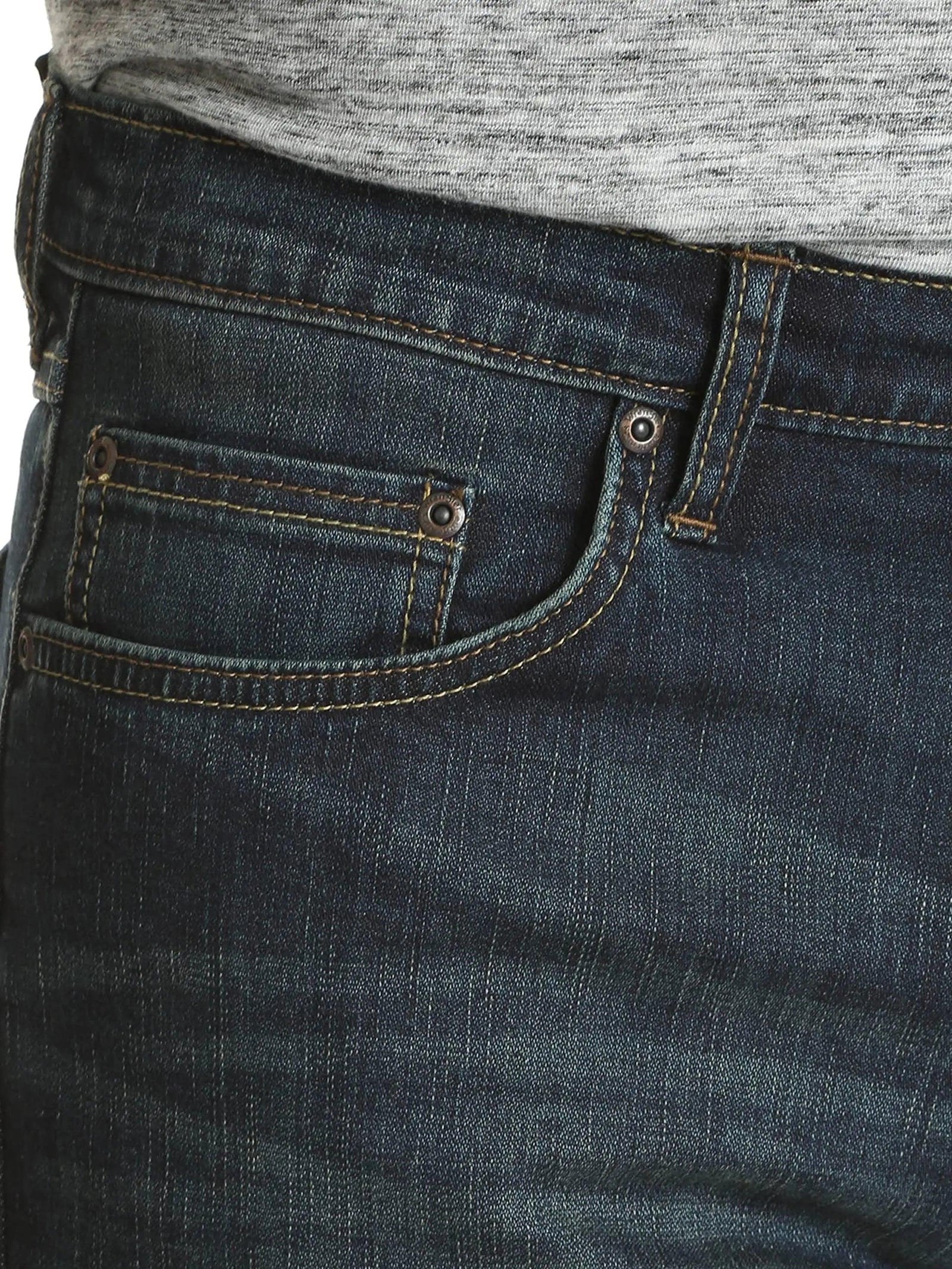 Wrangler Authentics Men's Relaxed Fit Boot Cut Jean 31W x 32L Dirt Road - Evallys.com