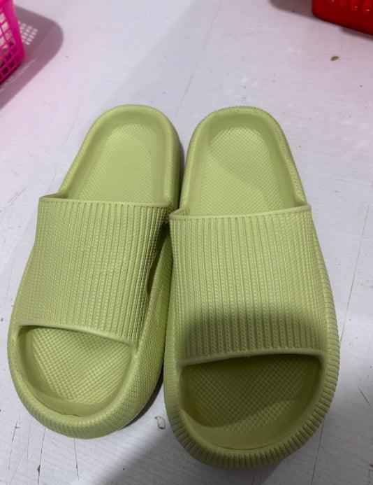 Soft Home Couple Slippers - Evallys.com # #