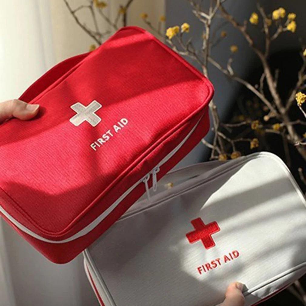 First Aid Kit For Outdoor Camping - Evallys.com # #