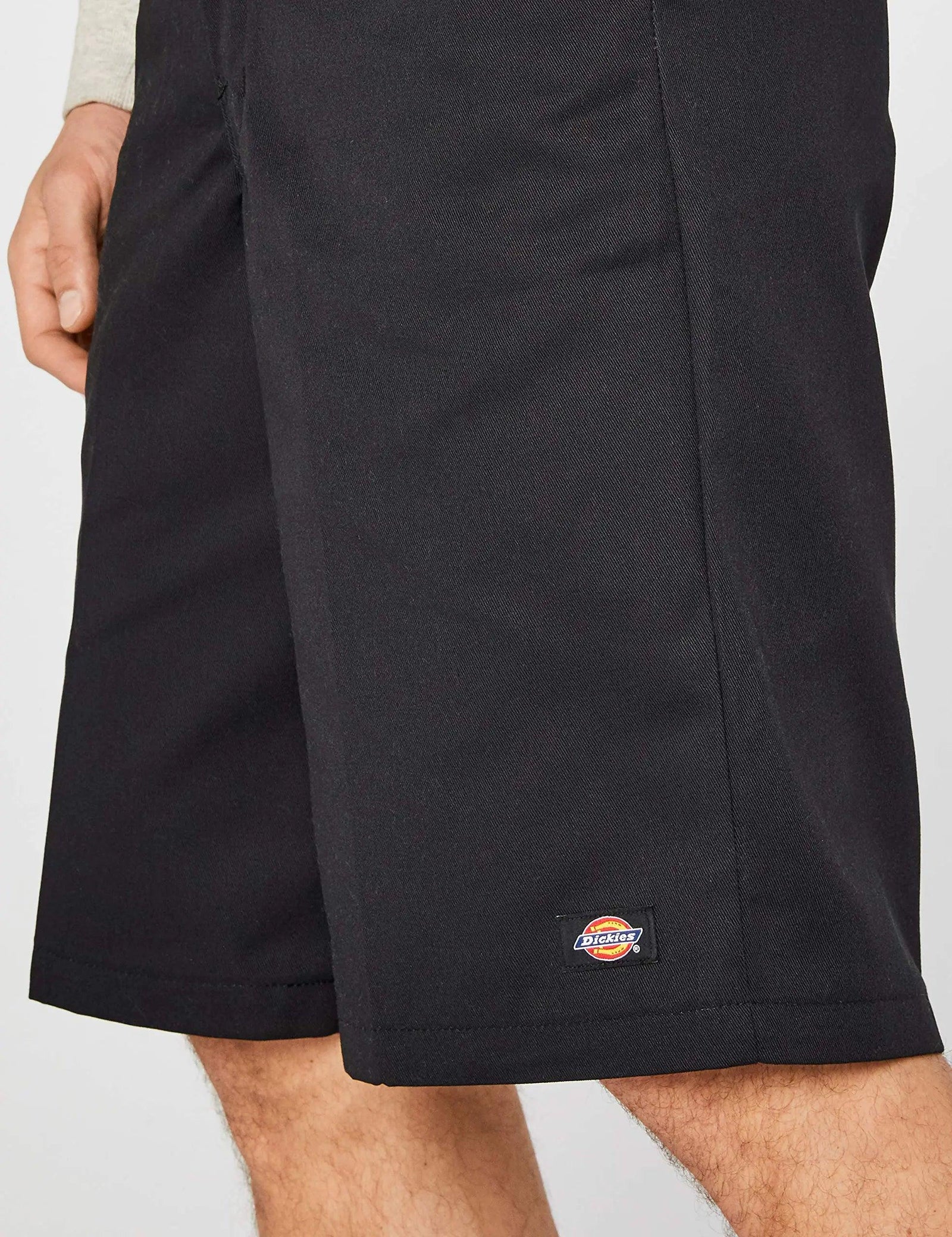 Dickies Men's 13 Inch Loose Fit Multi-Pocket Work Short 34 Black V1 - Evallys.com # #