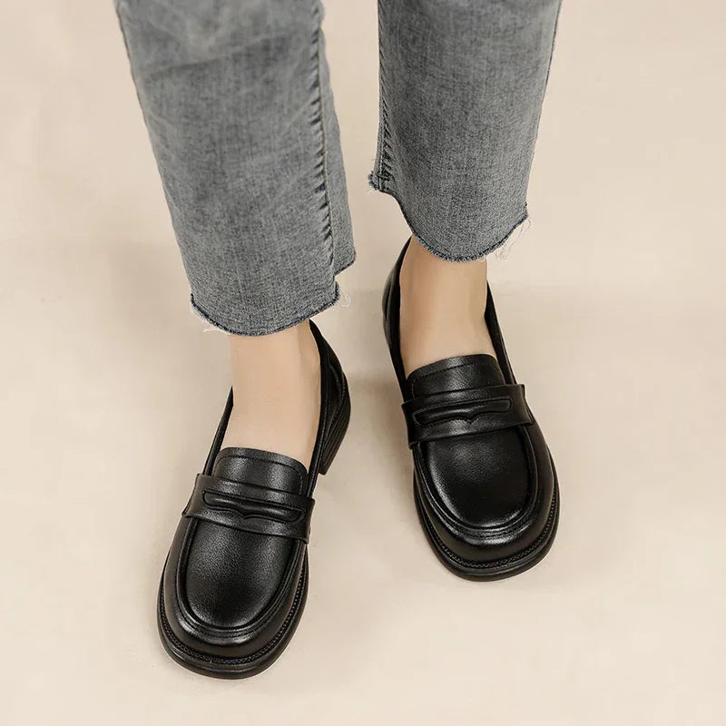 Women’s Casual Loafers – Slip-On Leather Flats & Lightweight Walking Shoes - Evallys.com