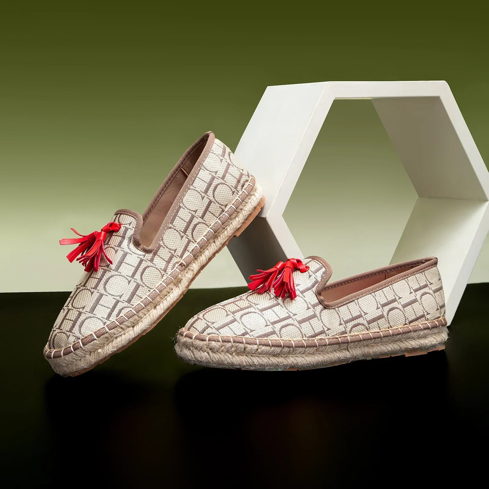 Women’s Vacation Flat Shoes – Comfortable Hemp Sole Non-Slip Walking Flats - Evallys.com
