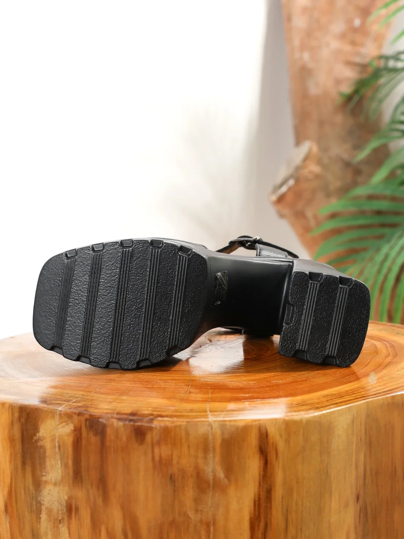 This year's new waterproof platform, super high heels, thick heels, straight buckle sandals, women's open toed shoes for summer - Evallys.com