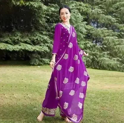 India Pakistan Punjabi Suit Set – Dupatta, Kurta, Pants & Scarf - Evallys.com