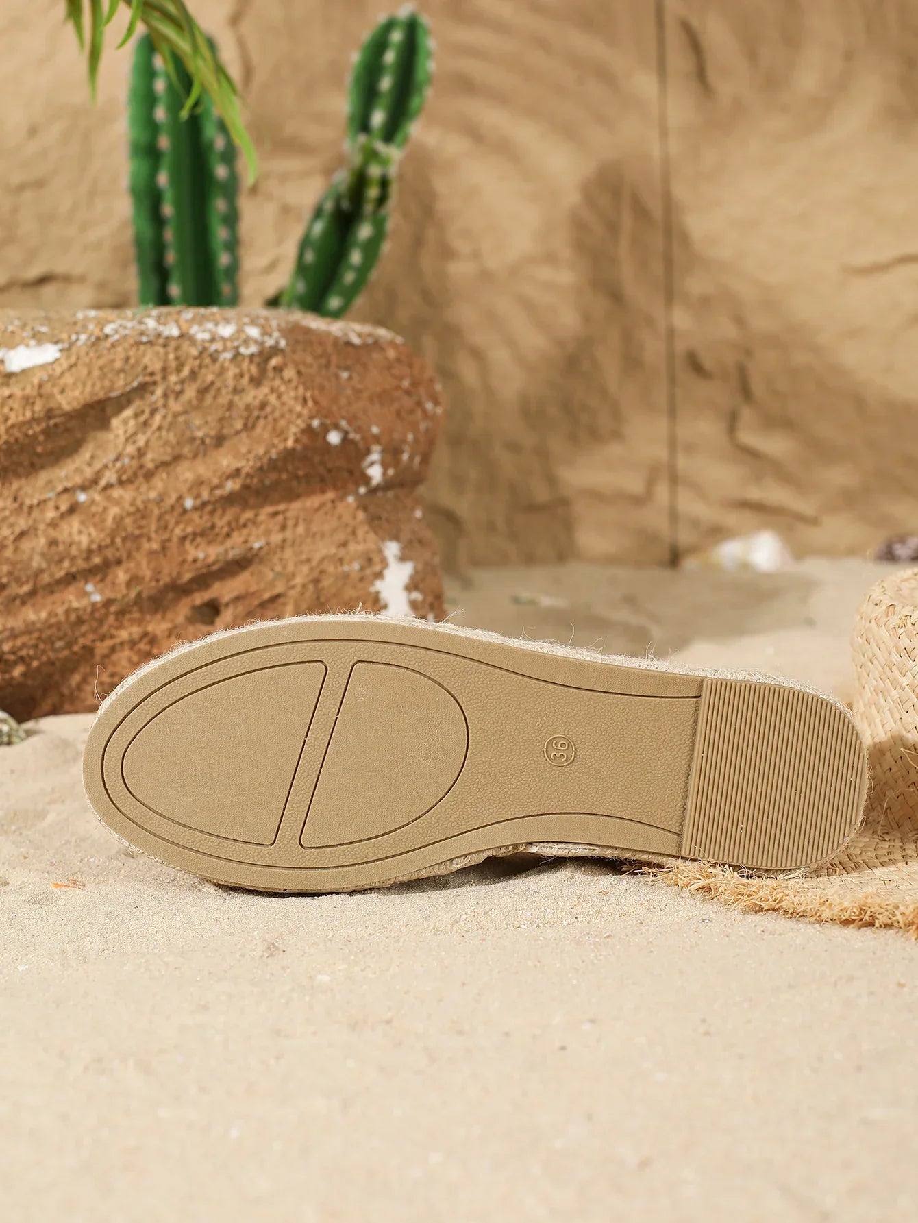 Women’s Round Toe Platform Flats – Woven Espadrilles for Casual Wear - Evallys.com