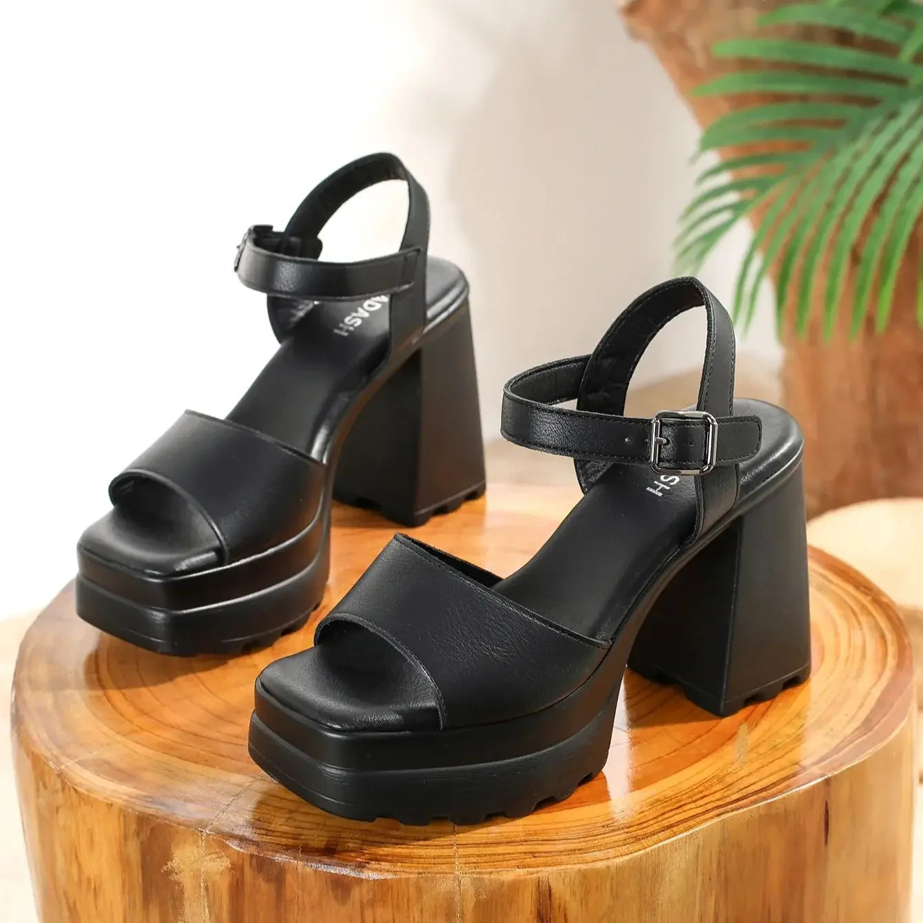 This year's new waterproof platform, super high heels, thick heels, straight buckle sandals, women's open toed shoes for summer - Evallys.com