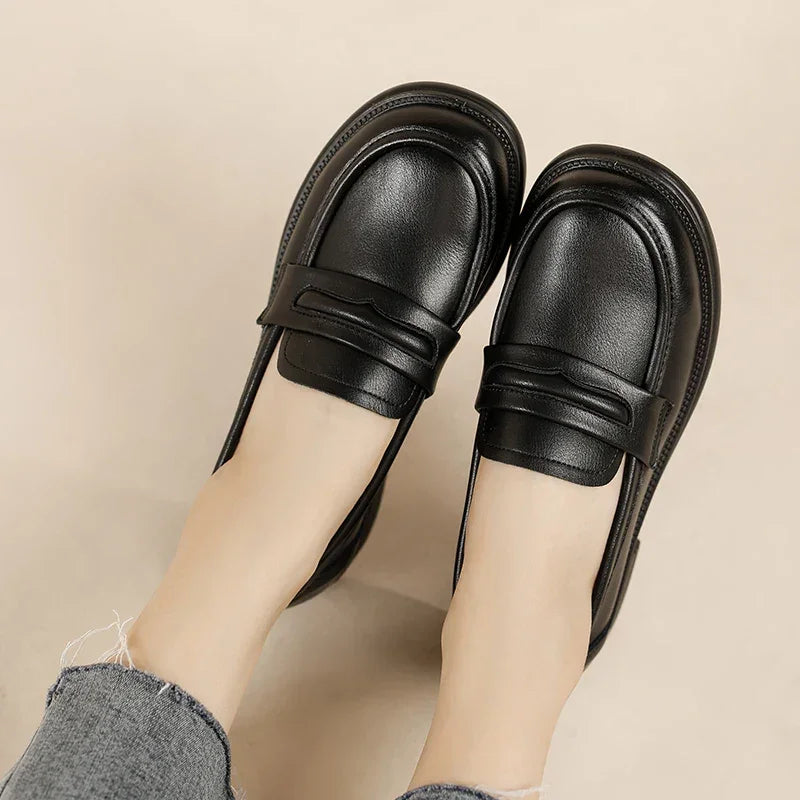Women’s Casual Loafers – Slip-On Leather Flats & Lightweight Walking Shoes - Evallys.com