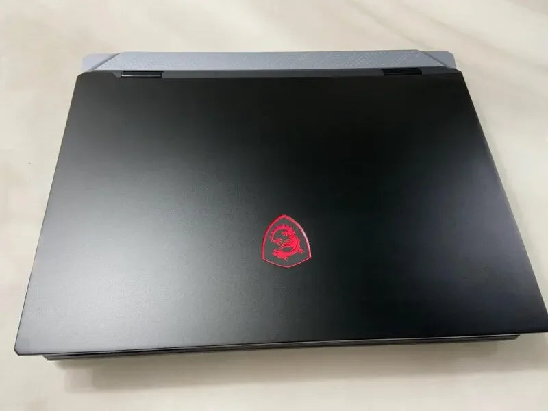 2024 MSI Titan 18 Ultra Gaming Laptop 18 Inch UHD 4K Mini LED 120Hz IPS Screen Notebook i9-14900HX 64GB 2TB RTX4080 Netbook PC - Evallys.com