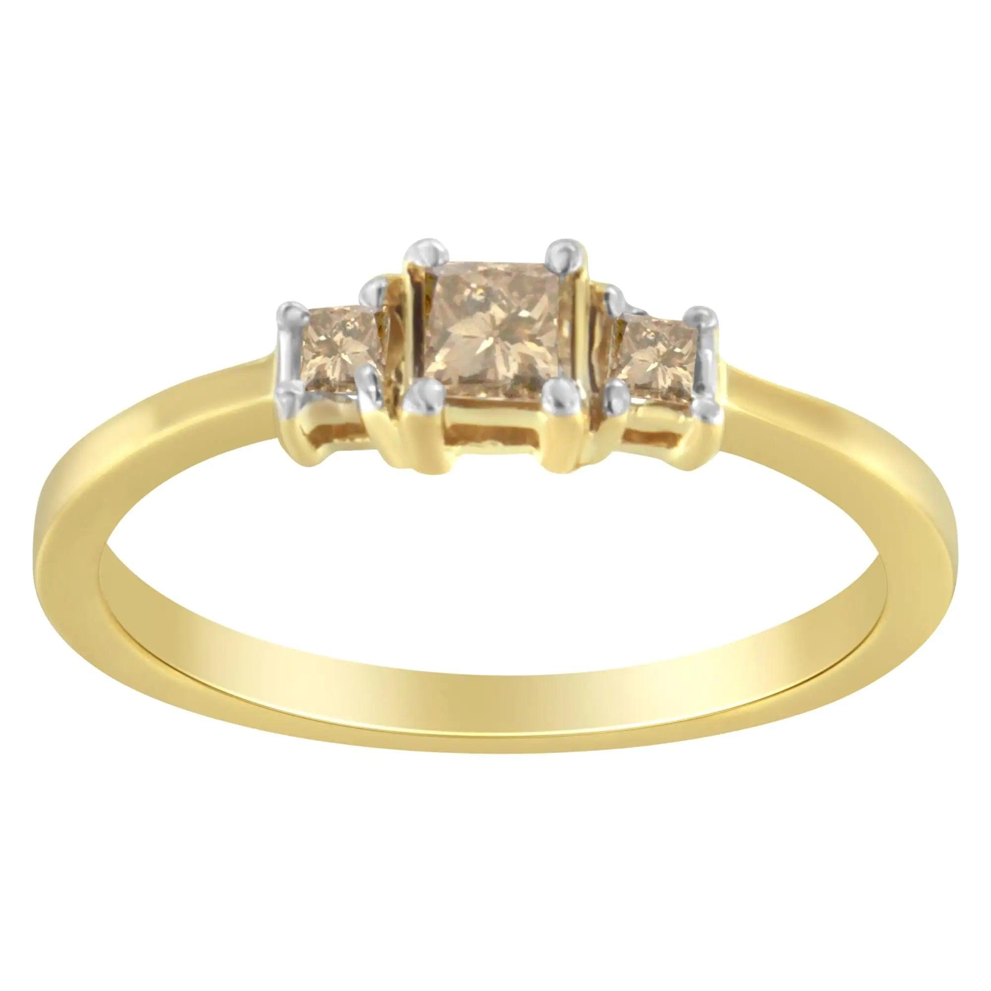 10K Yellow Gold 1/4 cttw 4-Prong Princess-Cut Diamond 3 Stone Ring Band (L-M Color, I1-I2 Clarity) - Evallys.com # #