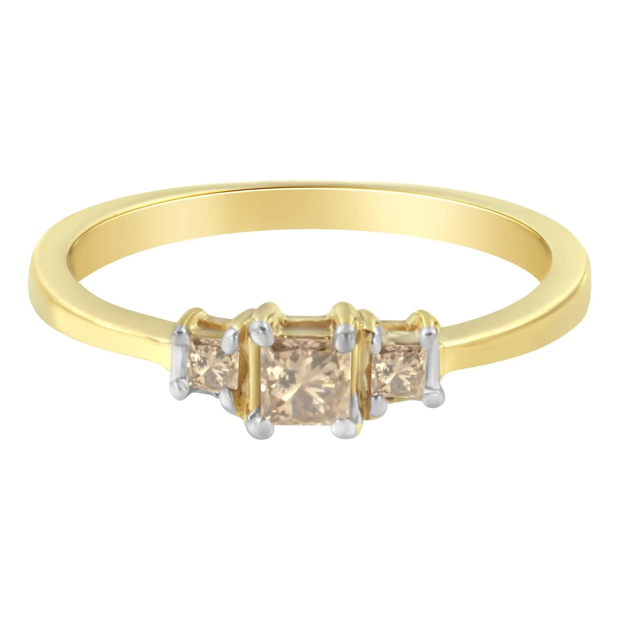 10K Yellow Gold 1/4 cttw 4-Prong Princess-Cut Diamond 3 Stone Ring Band (L-M Color, I1-I2 Clarity) - Evallys.com # #