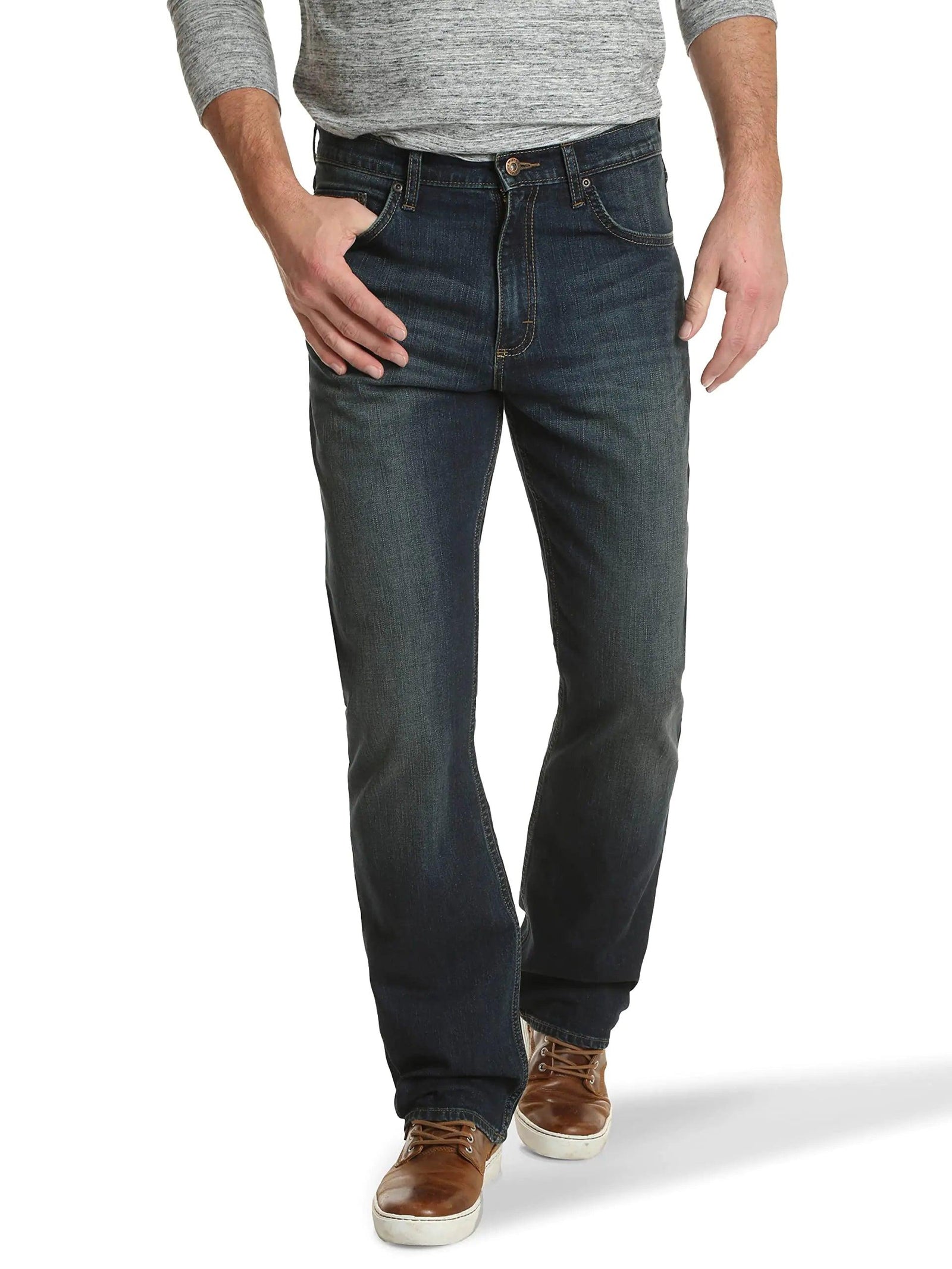 Wrangler Authentics Men's Relaxed Fit Boot Cut Jean 31W x 32L Dirt Road - Evallys.com # #