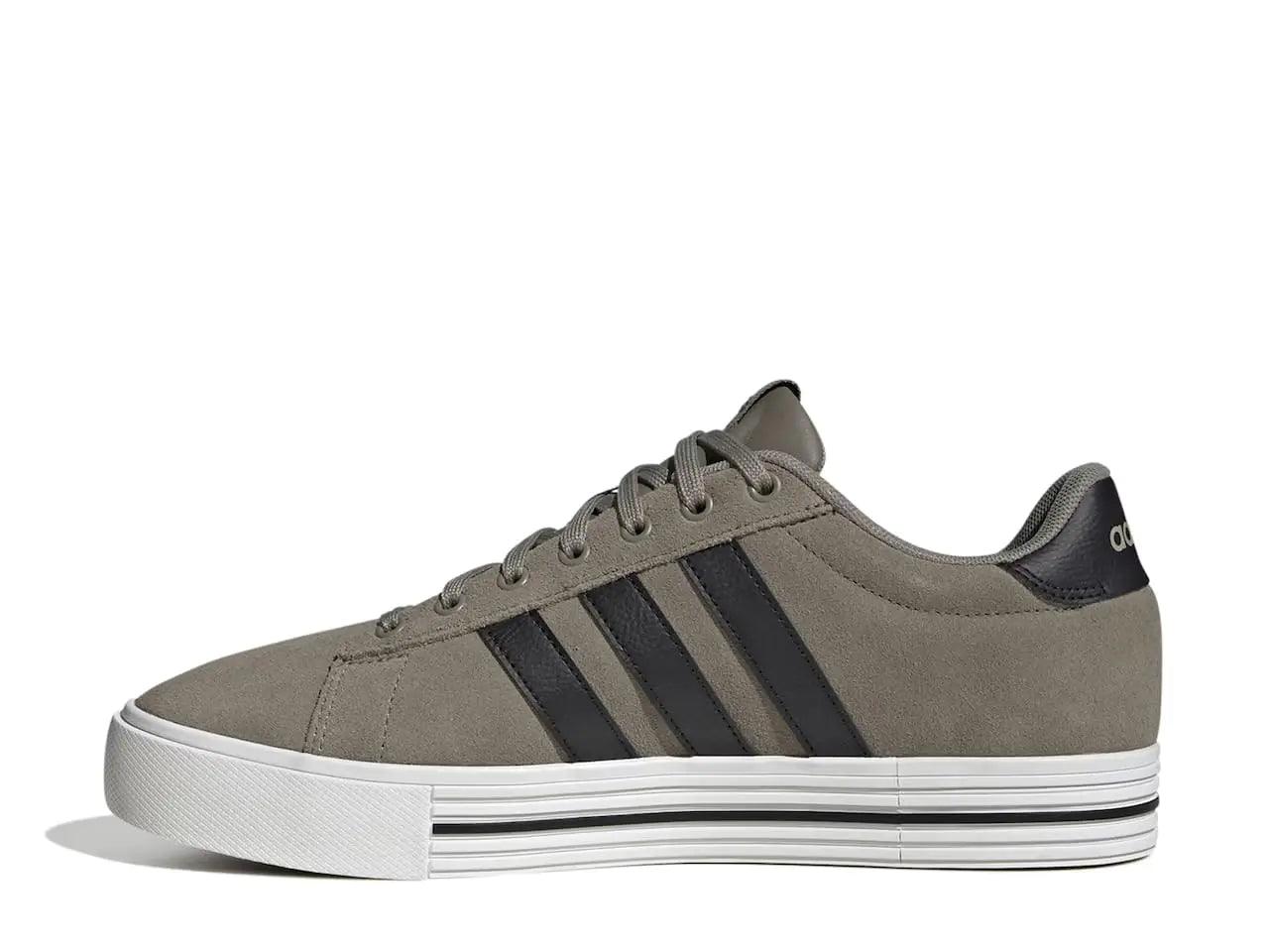 adidas Men's Daily 4.0 Sneaker 7.5 Clay/Black/White - Evallys.com # #